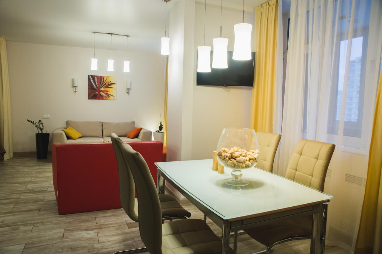 Apartments "Pleasure" Kiev Buitenkant foto