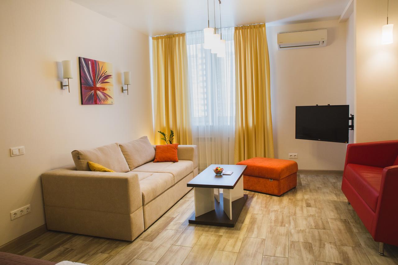 Apartments "Pleasure" Kiev Buitenkant foto
